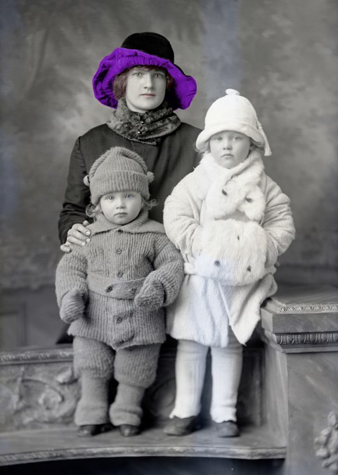 oskar_johnson_family_color